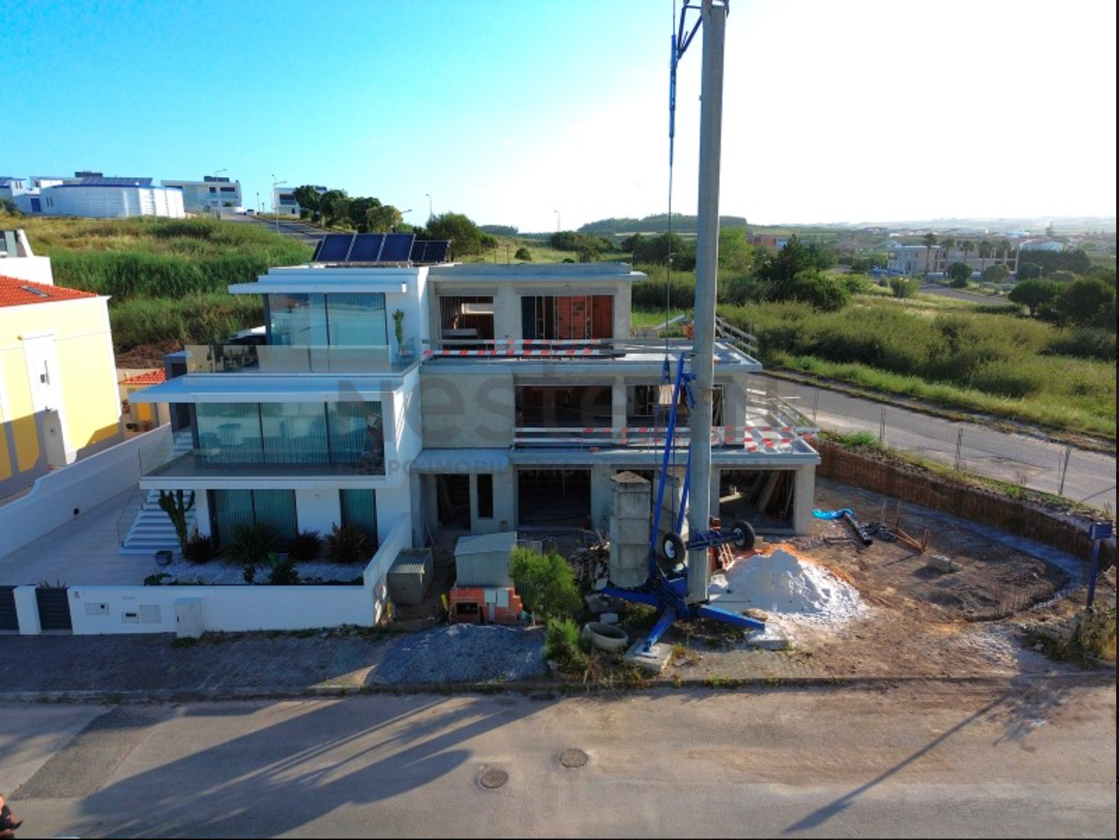 Maison 4 chambres avec piscine à Praia da Areia Branca