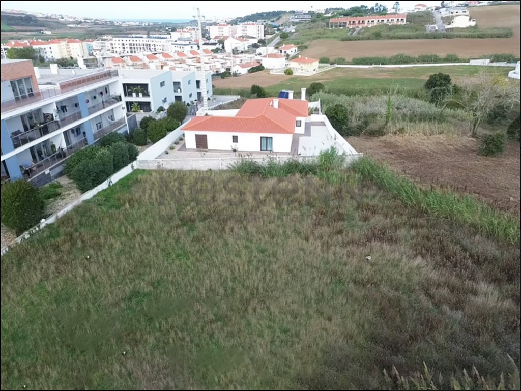 Terrain à bâtir à Lourinhã